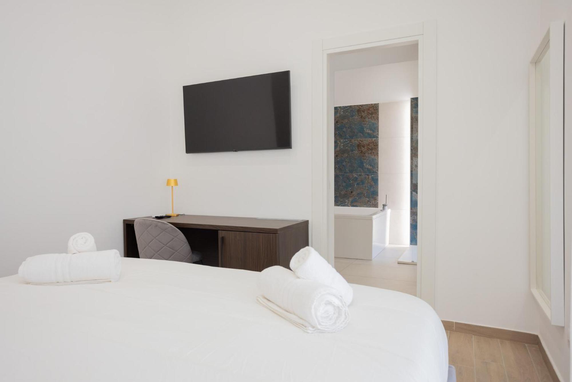 Palazzo Pepe Apartment Naples Exterior photo